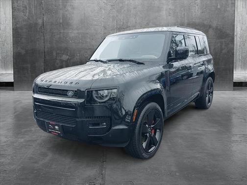 2025 Land Rover Defender 110 P400 X