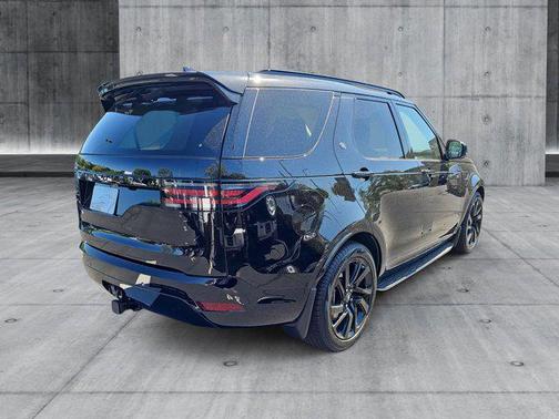 2025 Land Rover Discovery P360 Dynamic SE