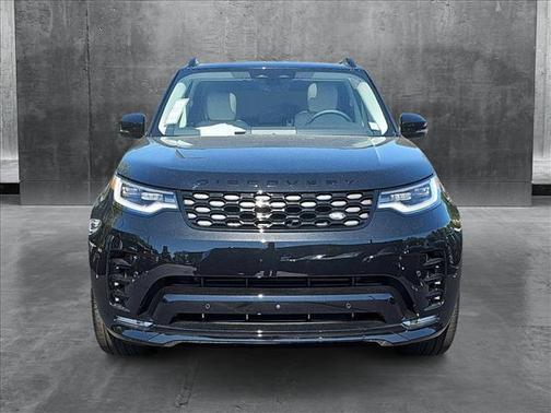 2025 Land Rover Discovery P360 Dynamic SE