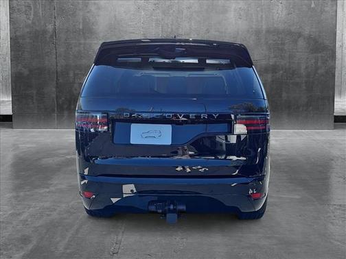 2025 Land Rover Discovery P360 Dynamic SE