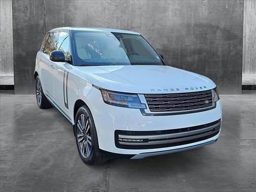 2025 Land Rover Range Rover P530 SE