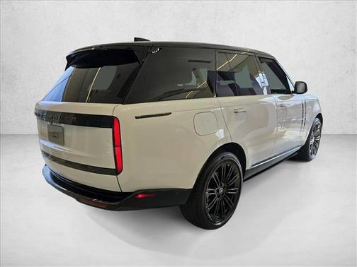 2025 Land Rover Range Rover P400 SE