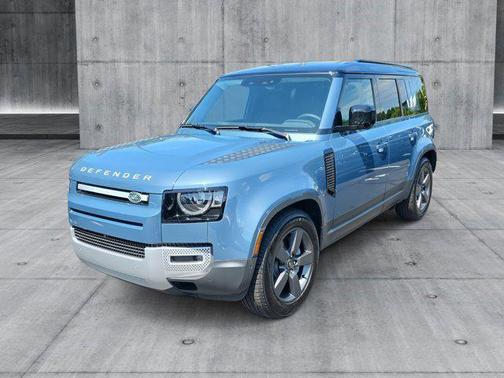 2025 Land Rover Defender 110 P300