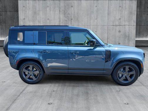 2025 Land Rover Defender 110 P300
