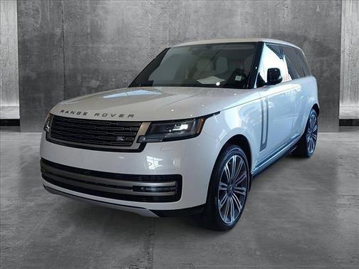 2025 Land Rover Range Rover P530 SE