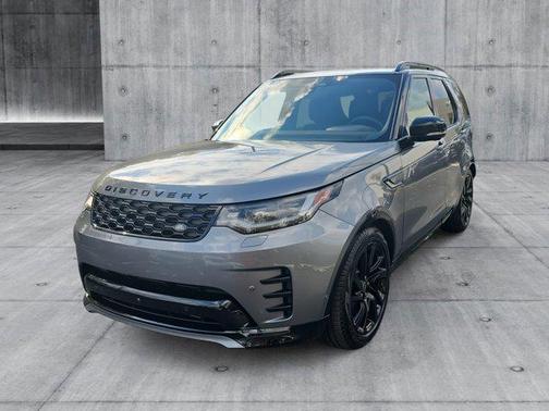 2025 Land Rover Discovery P300 Dynamic SE