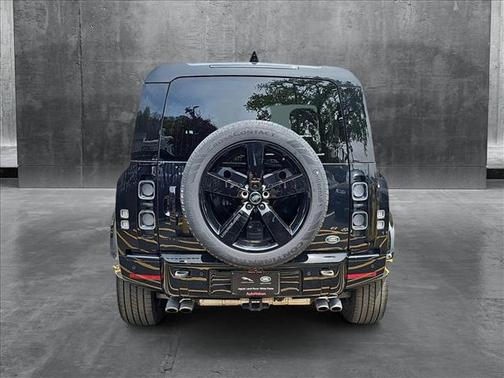 2023 Land Rover Defender 90 Carpathian Edition