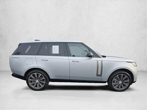 2023 Land Rover Range Rover P400 SE