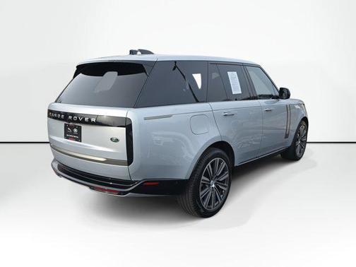 2023 Land Rover Range Rover P400 SE