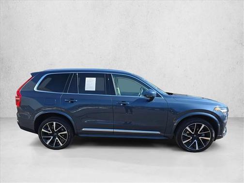 2025 Volvo XC90 B6 Plus 7-Seater
