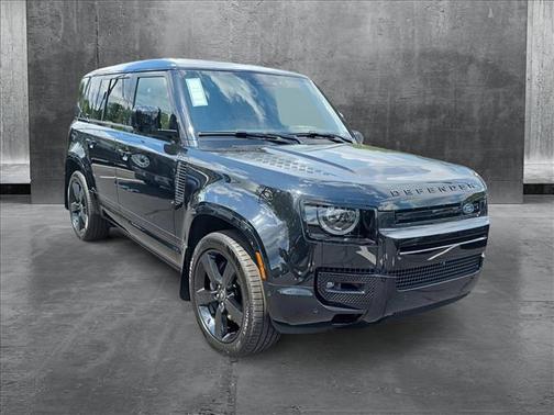 2025 Land Rover Defender 110 P500 X-Dynamic SE
