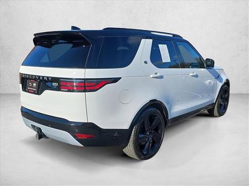 2023 Land Rover Discovery P360 Metropolitan Edition