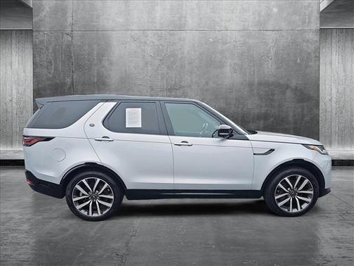 2024 Land Rover Discovery P360 Dynamic SE