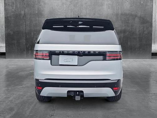 2024 Land Rover Discovery P360 Dynamic SE