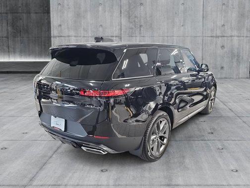 2025 Land Rover Range Rover Sport SE
