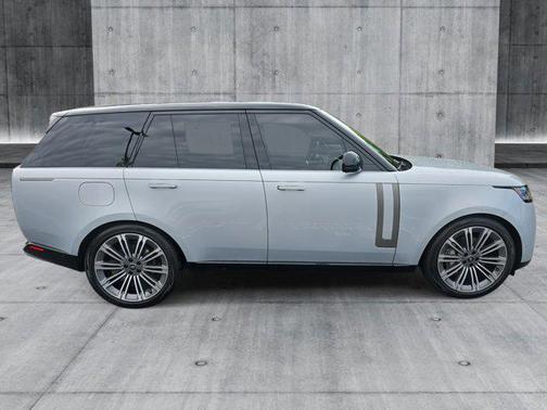 2024 Land Rover Range Rover P400 SE