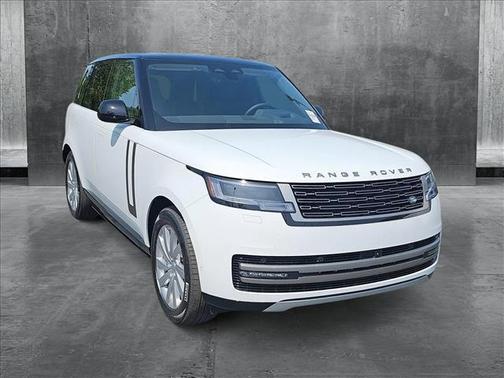 2025 Land Rover Range Rover P400 SE