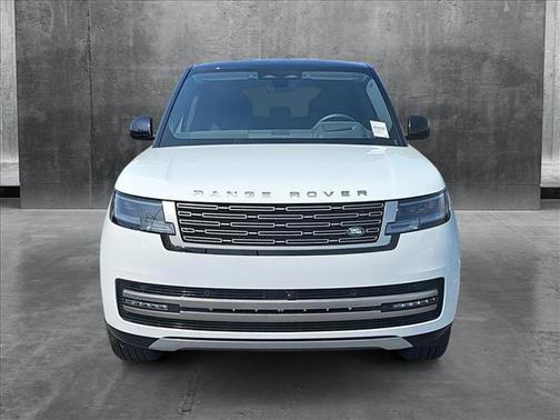 2025 Land Rover Range Rover P400 SE