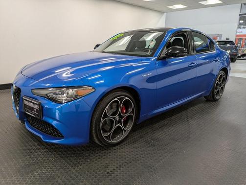2022 Alfa Romeo Giulia Veloce