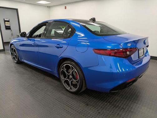 2022 Alfa Romeo Giulia Veloce