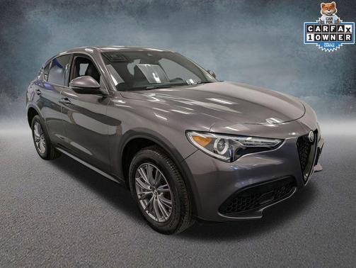 2023 Alfa Romeo Stelvio Sprint AWD