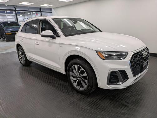 2023 Audi Q5 45 S line Premium Plus