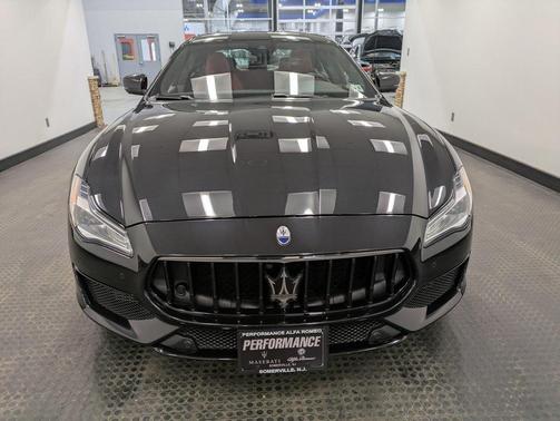 2022 Maserati Quattroporte Modena Q4