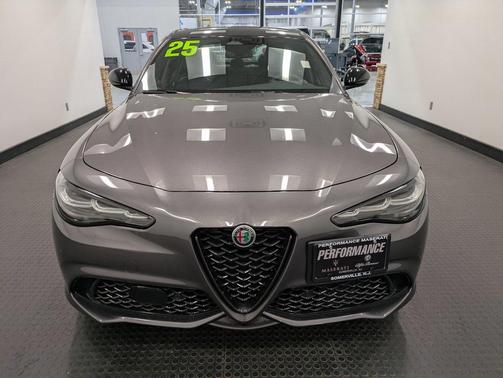 2025 Alfa Romeo Giulia AWD