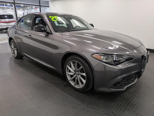 2025 Alfa Romeo Giulia AWD