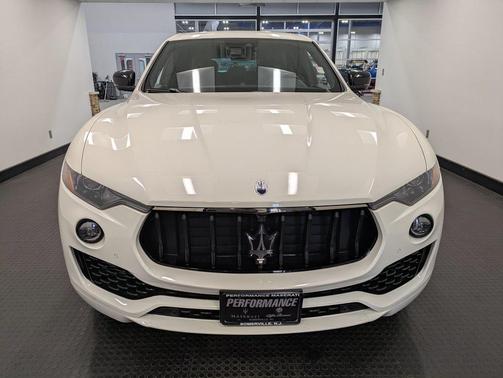 2024 Maserati Levante GT Ultima
