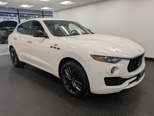 2024 Maserati Levante GT Ultima