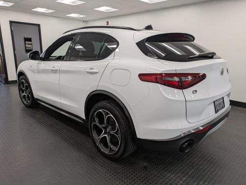 2022 Alfa Romeo Stelvio Ti