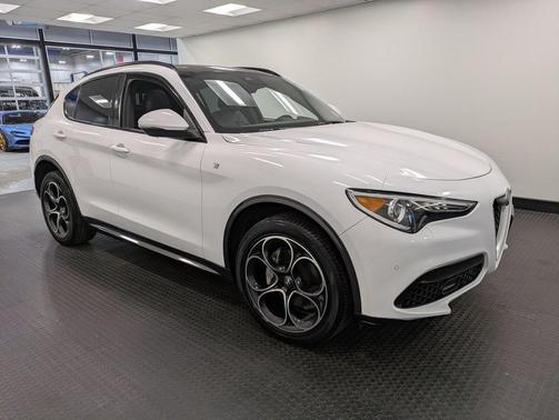 2022 Alfa Romeo Stelvio Ti