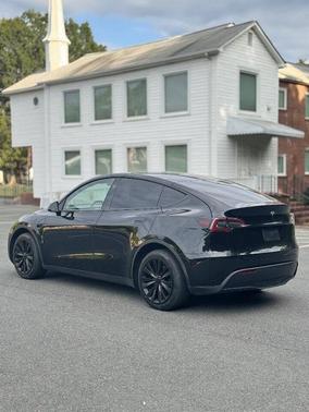 Black 2024 Tesla Model Y Long Range