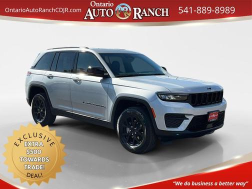 2025 Jeep Grand Cherokee Laredo