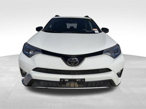 2017 Toyota RAV4 SE