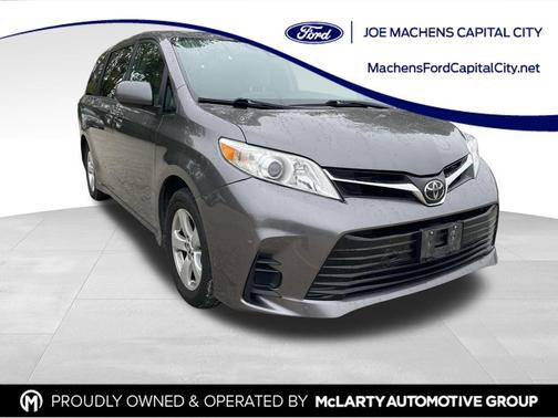 2018 Toyota Sienna LE
