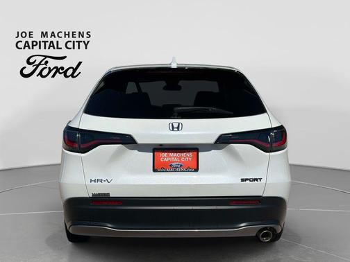 Platinum White Pearl 2024 Honda HR-V AWD Sport