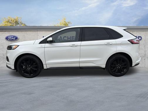 2022 Ford Edge ST Line