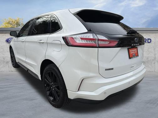 2022 Ford Edge ST Line