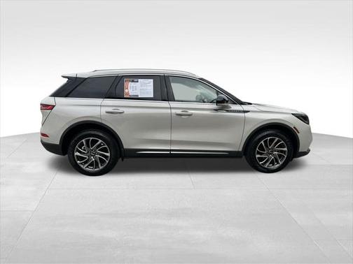 2021 Lincoln Corsair Standard
