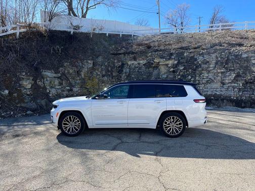 2025 Jeep Grand Cherokee L Summit Reserve