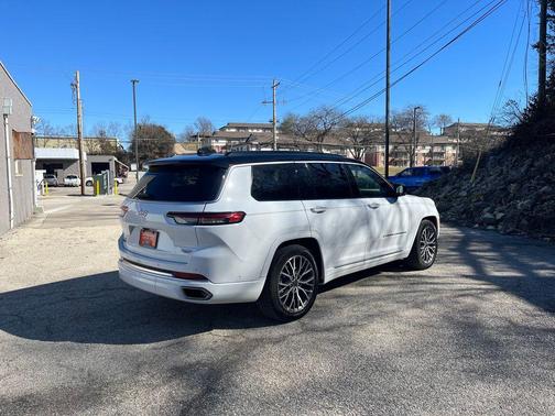 2025 Jeep Grand Cherokee L Summit Reserve