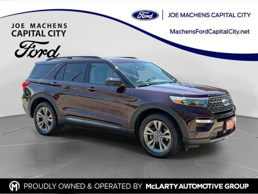 Jewel Red Metallic Tinted Clearcoat 2022 Ford Explorer XLT