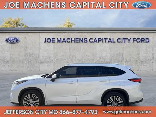 2022 Toyota Highlander Platinum