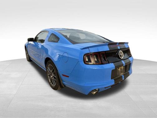 2013 Ford Mustang V6 Premium