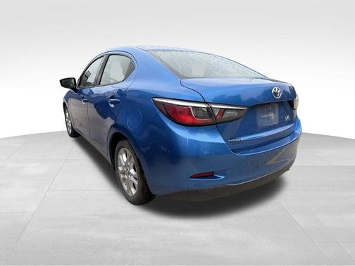 2017 Toyota Yaris iA Base