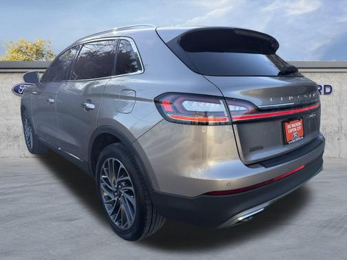 2020 Lincoln Nautilus Reserve