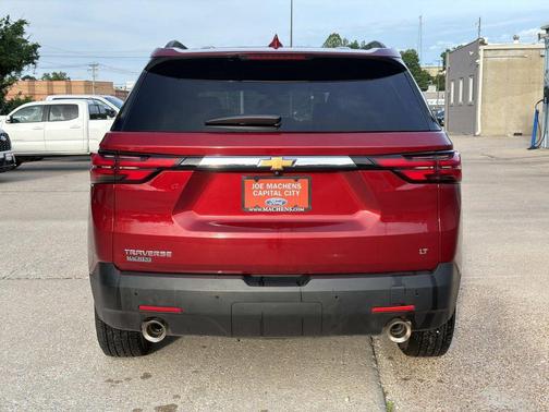 Radiant Red Tintcoat 2023 Chevrolet Traverse LT Cloth