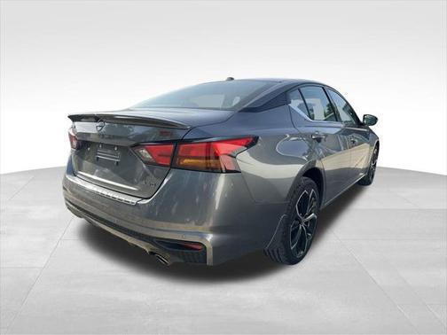 2023 Nissan Altima SR Intelligent AWD